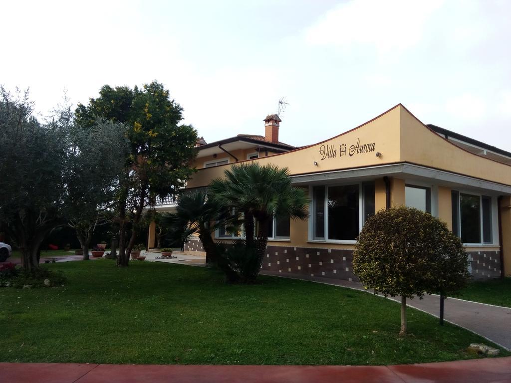 Hotel Villa Aurora Latina Exteriör bild