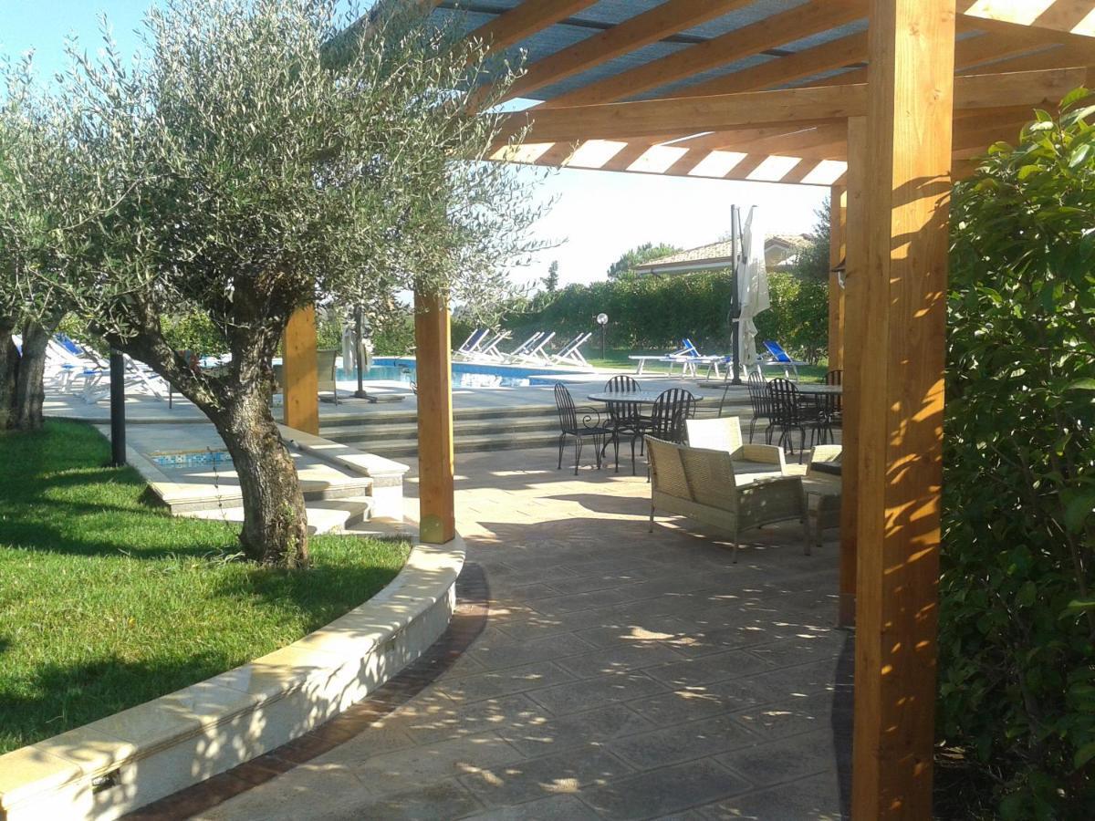 Hotel Villa Aurora Latina Exteriör bild